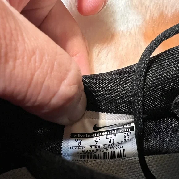 Nike Airmax  *mismatched* - Picture 8 of 8